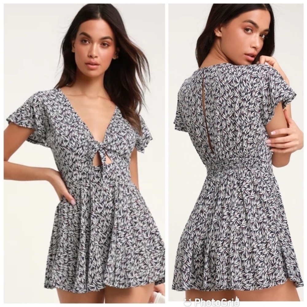 Lulus Dondi Leaf Print Romper Navy White Pink Tie Front S - Picture 14 of 14